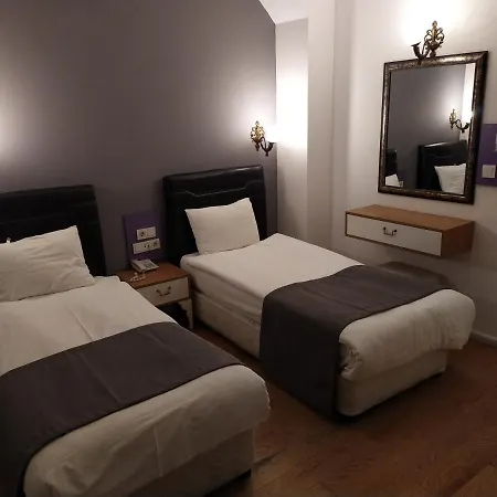 Ξενοδοχείο Jakaranda 3*