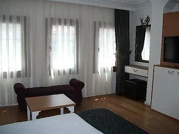 Jakaranda Otel