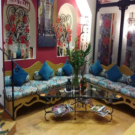 Jakaranda Otel