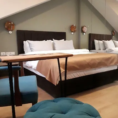 Jakaranda Otel 3*