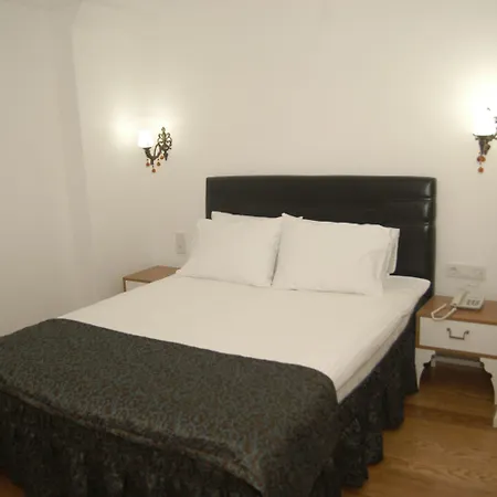 Hotel Jakaranda