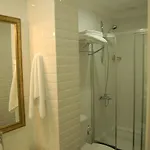 Jakaranda 3*