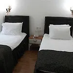 Jakaranda 3*